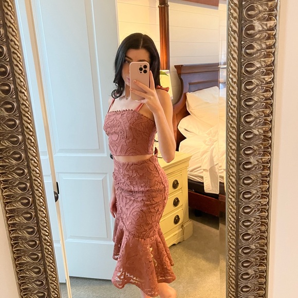 Twosisters 2 piece top and skirt size 2 - Picture 1 of 4